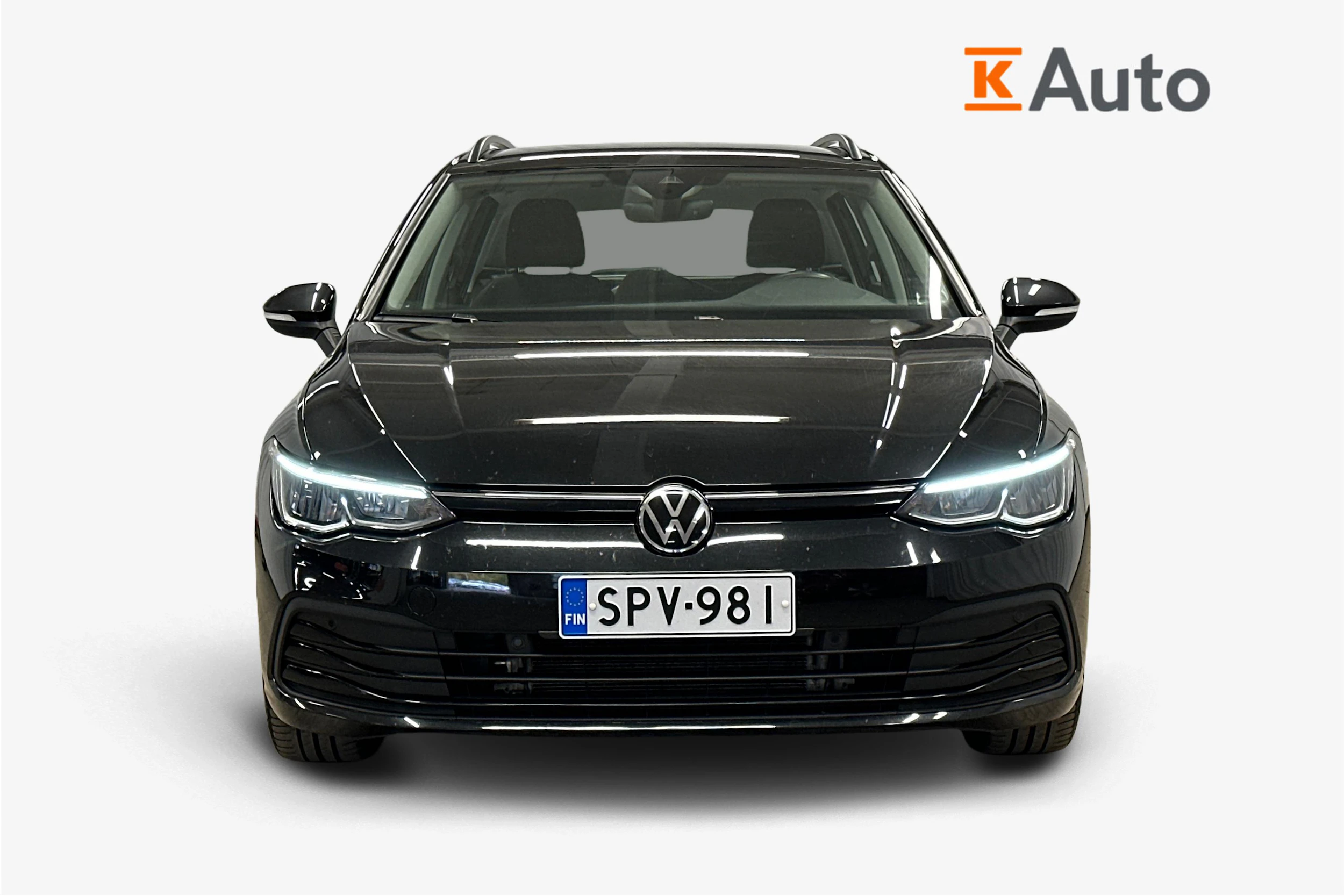 musta Volkswagen Golf 2024 kuva 4.