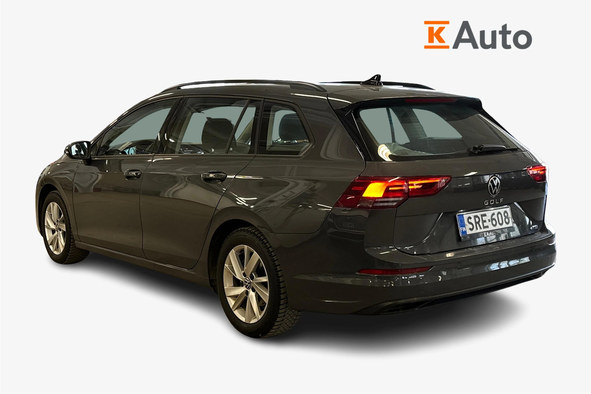 harmaa Volkswagen Golf 2024 kuva 2.