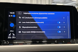 harmaa Volkswagen Golf 2024 kuva 25.