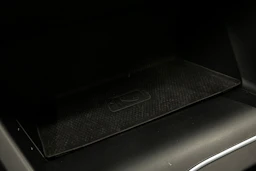 harmaa Volkswagen Golf 2024 kuva 28.