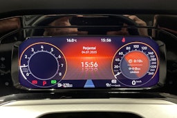 valkoinen Volkswagen Golf 2024 kuva 13.