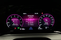 valkoinen Volkswagen Golf 2024 kuva 13.