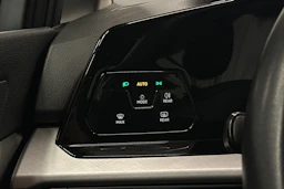 harmaa Volkswagen Golf 2024 kuva 15.