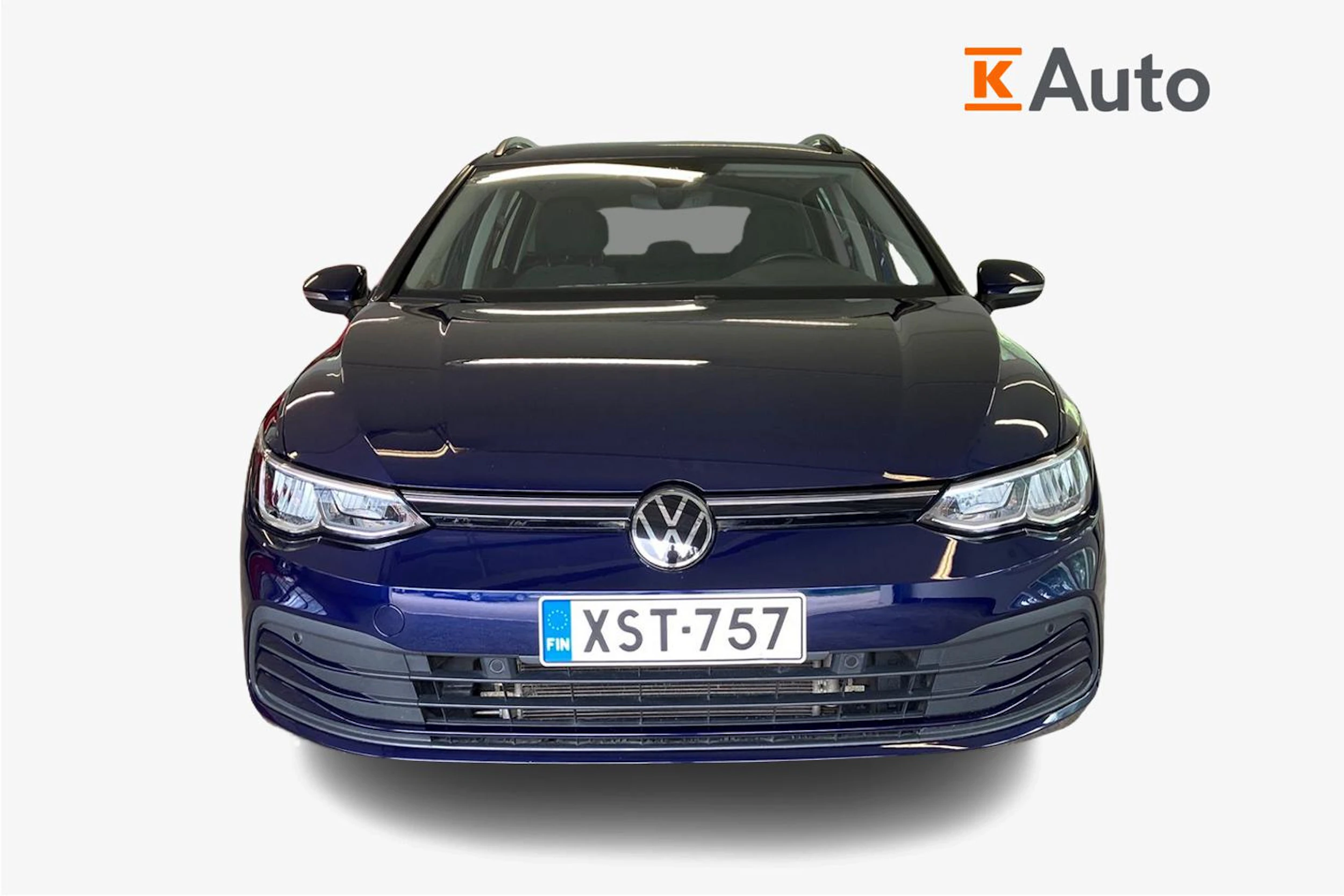 sininen Volkswagen Golf 2024 kuva 4.