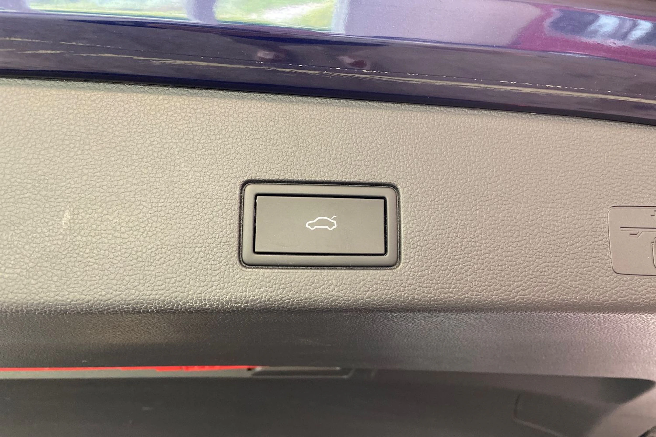 sininen Volkswagen Golf 2024 kuva 12.