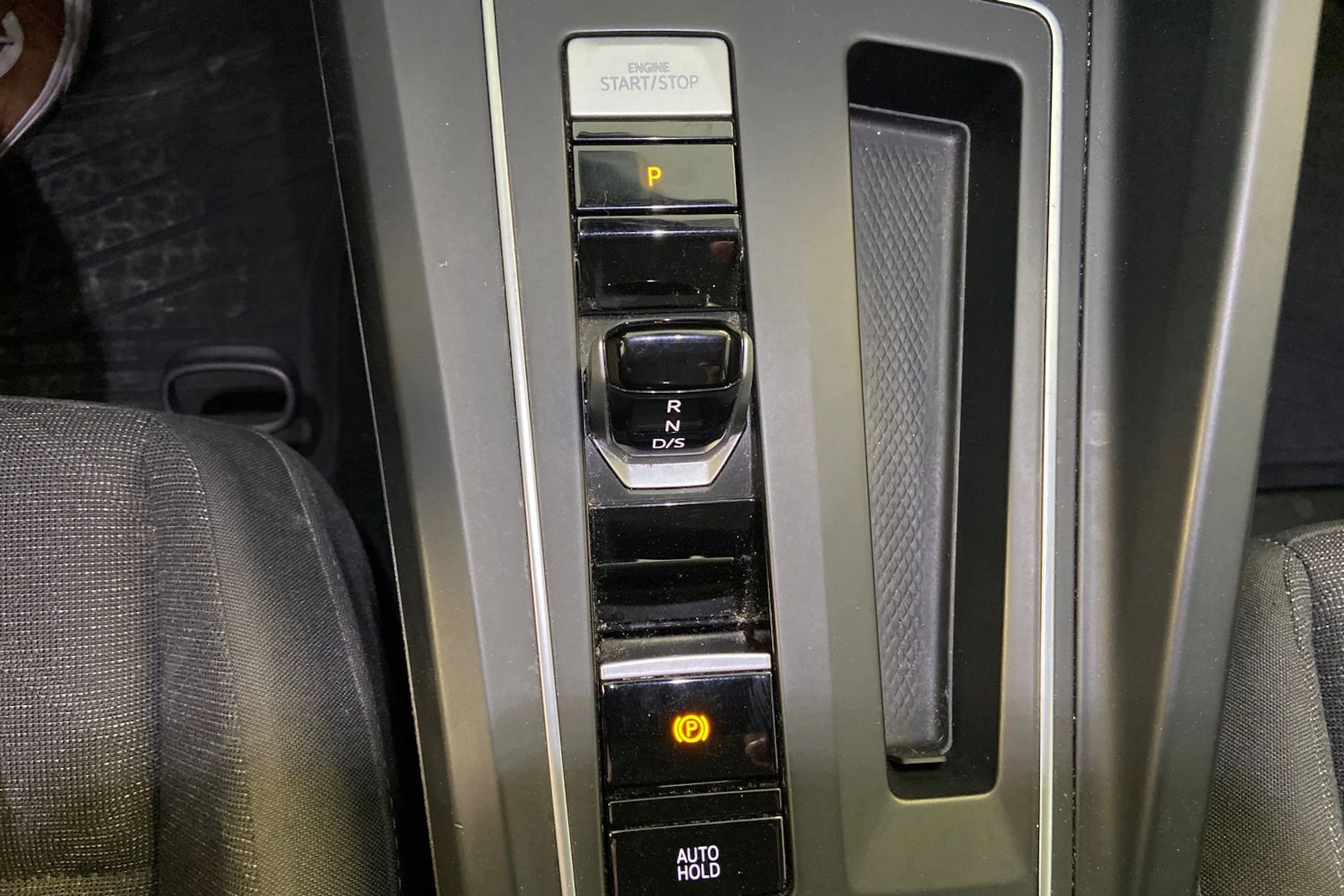 sininen Volkswagen Golf 2024 kuva 17.
