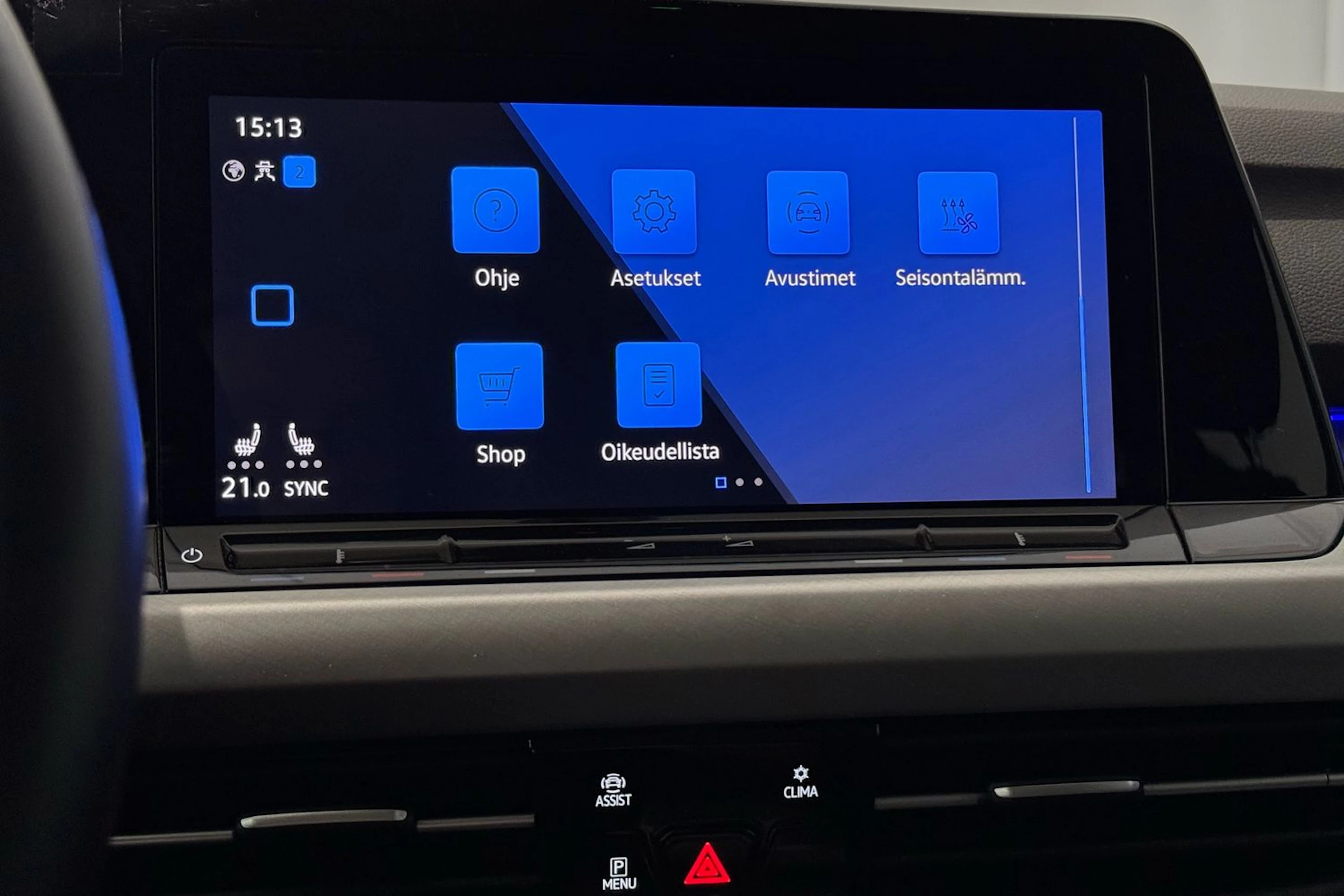 sininen Volkswagen Golf 2024 kuva 21.