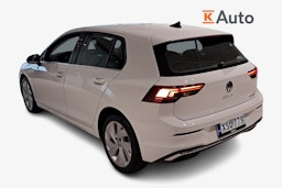 valkoinen Volkswagen Golf 2024 kuva 2.