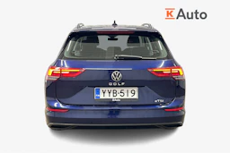 sininen Volkswagen Golf 2024 kuva 3.