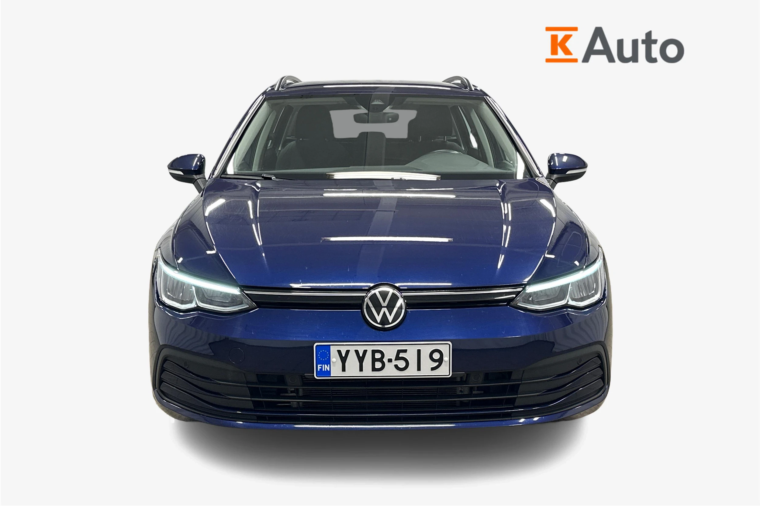 sininen Volkswagen Golf 2024 kuva 4.