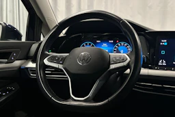 sininen Volkswagen Golf 2024 kuva 15.