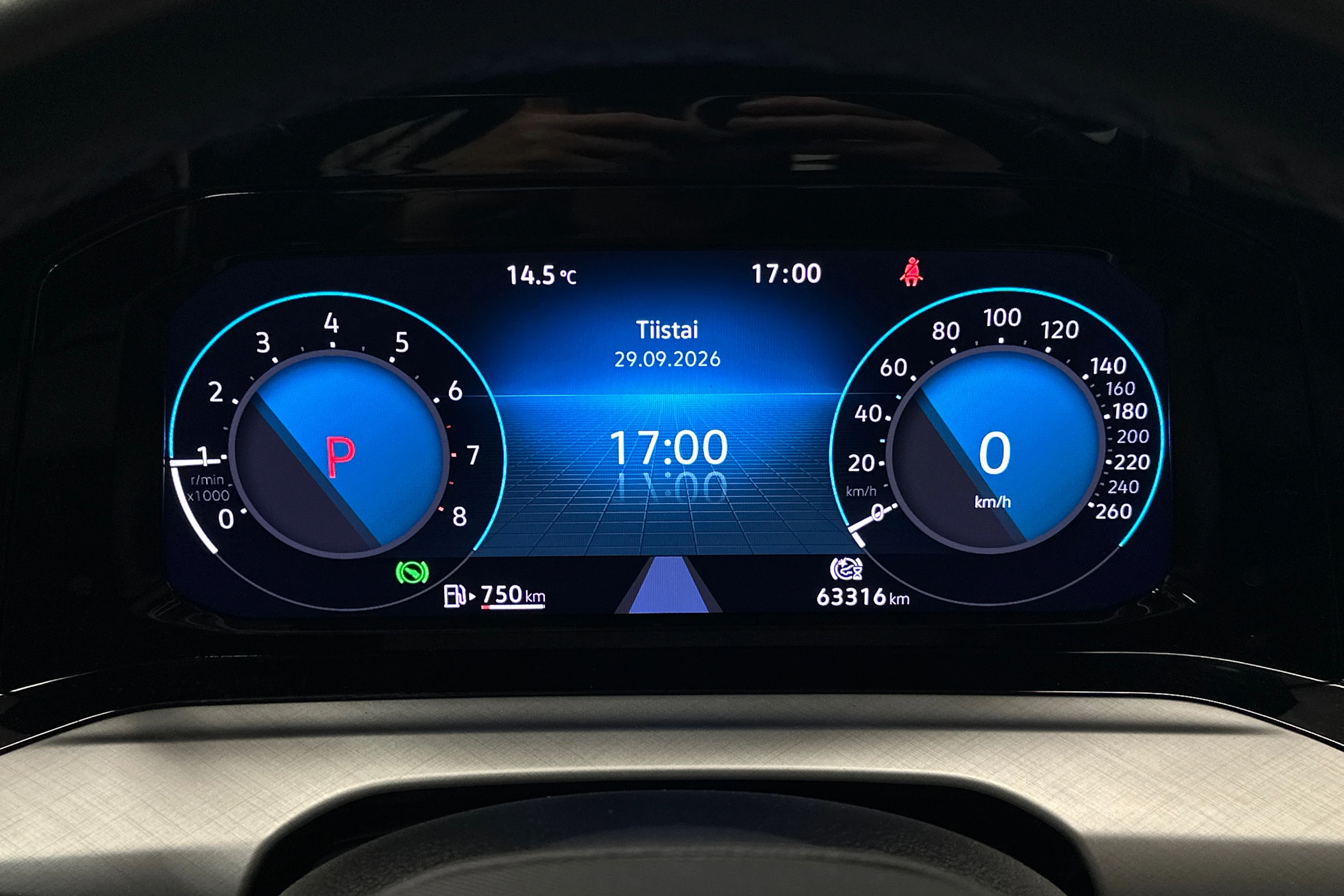 sininen Volkswagen Golf 2024 kuva 18.