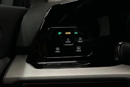 harmaa Volkswagen Golf 2024 kuva 15.