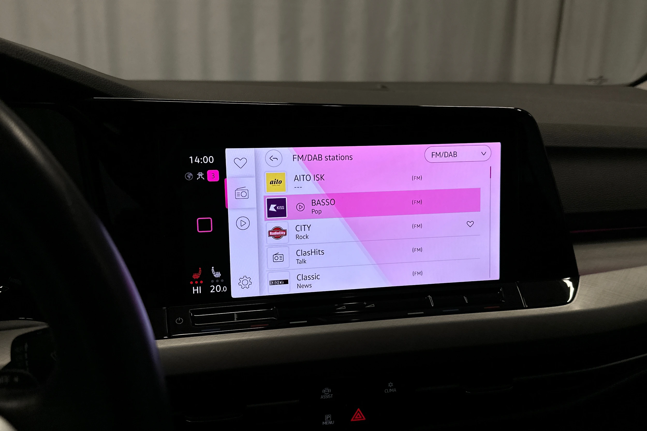 harmaa Volkswagen Golf 2024 kuva 19.