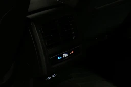 harmaa Volkswagen Golf 2024 kuva 30.