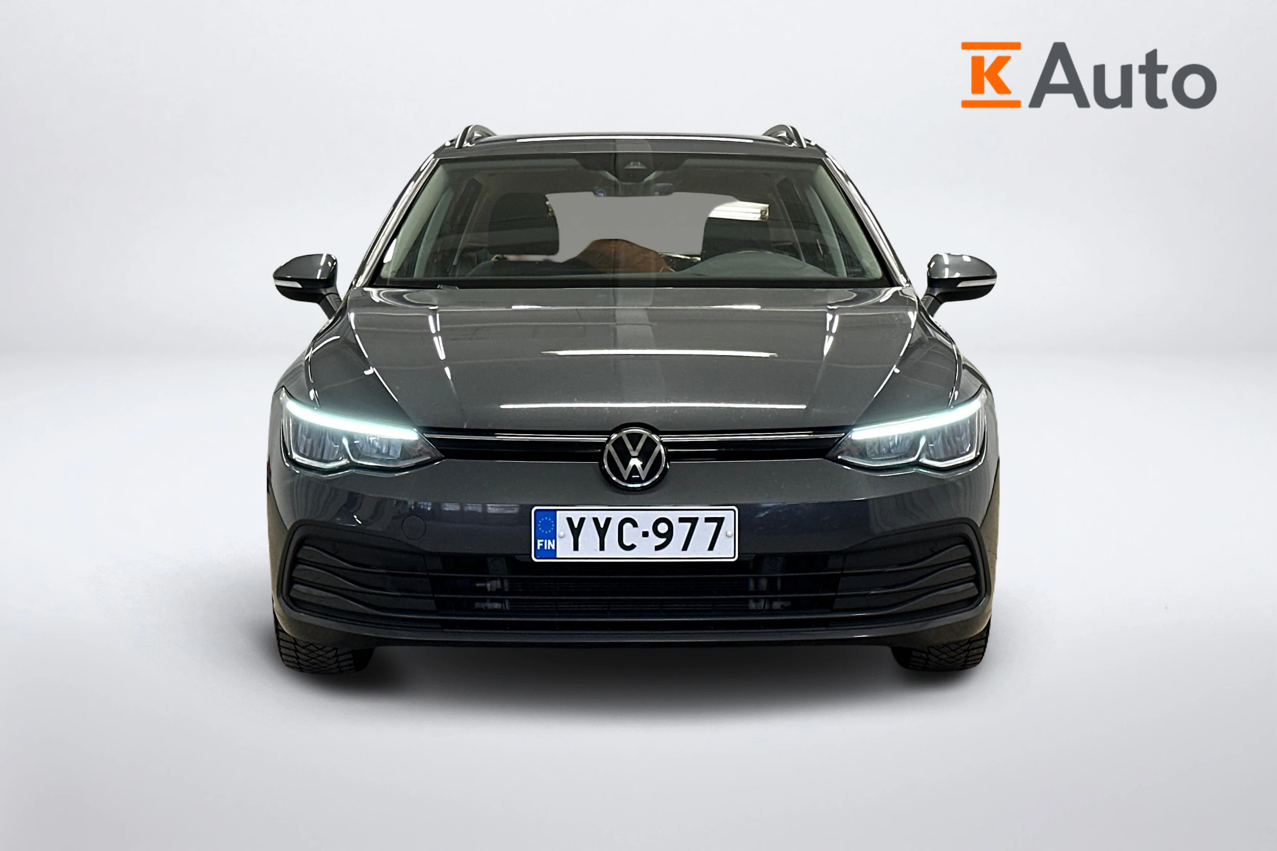 harmaa Volkswagen Golf 2024 kuva 5.