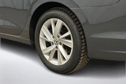 harmaa Volkswagen Golf 2024 kuva 12.