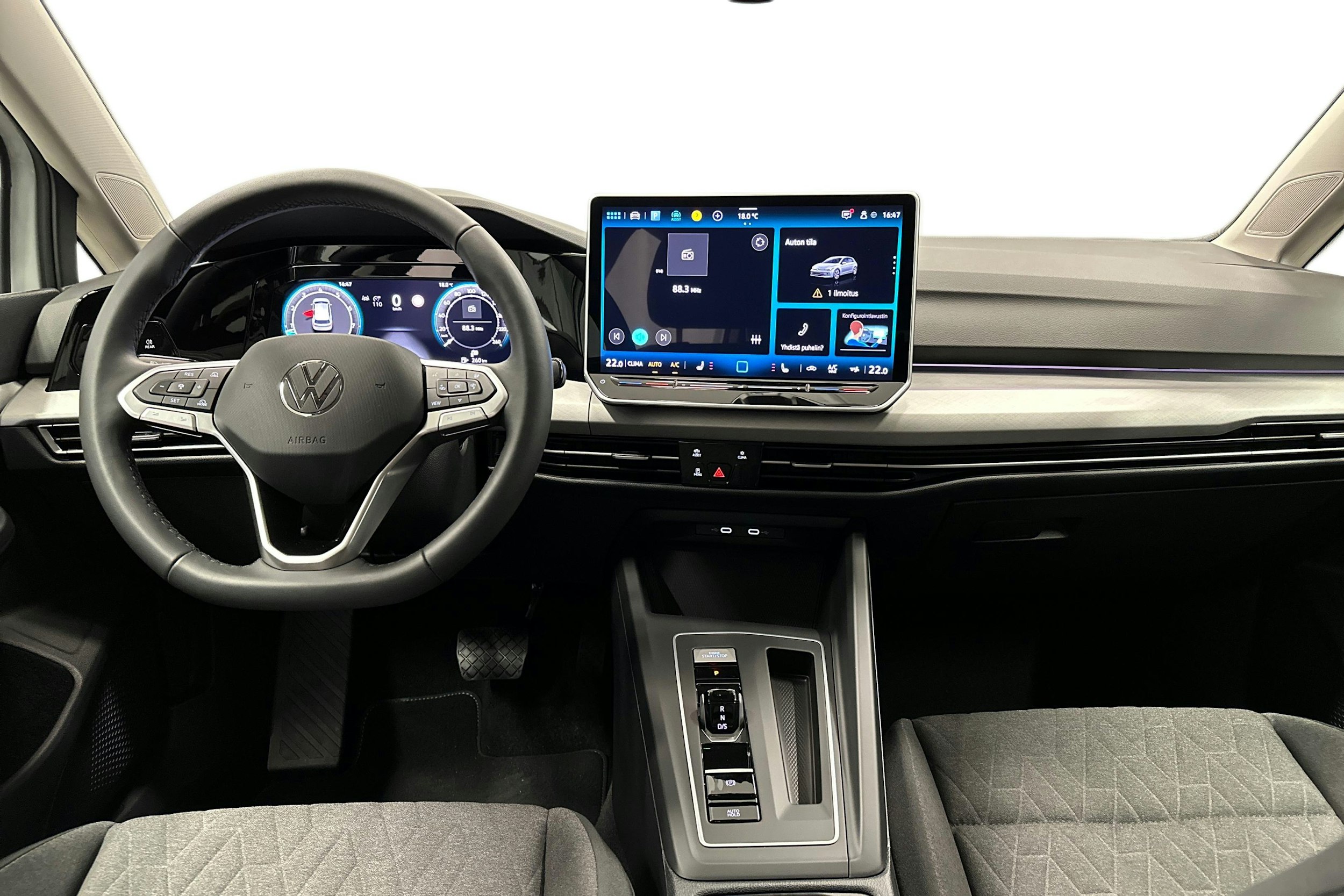 valkoinen Volkswagen Golf 2025 kuva 9.