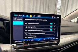 valkoinen Volkswagen Golf 2025 kuva 21.