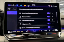 musta Volkswagen Golf 2025 kuva 23.