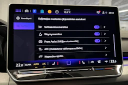musta Volkswagen Golf 2025 kuva 24.