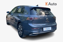 harmaa Volkswagen Golf 2025 kuva 2.