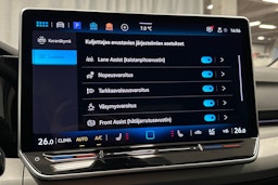 valkoinen Volkswagen Golf 2025 kuva 22.