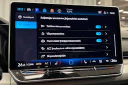valkoinen Volkswagen Golf 2025 kuva 23.