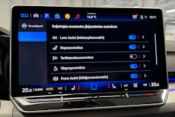 sininen Volkswagen Golf 2025 kuva 23.