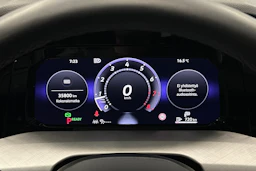 sininen Volkswagen Golf 2025 kuva 21.