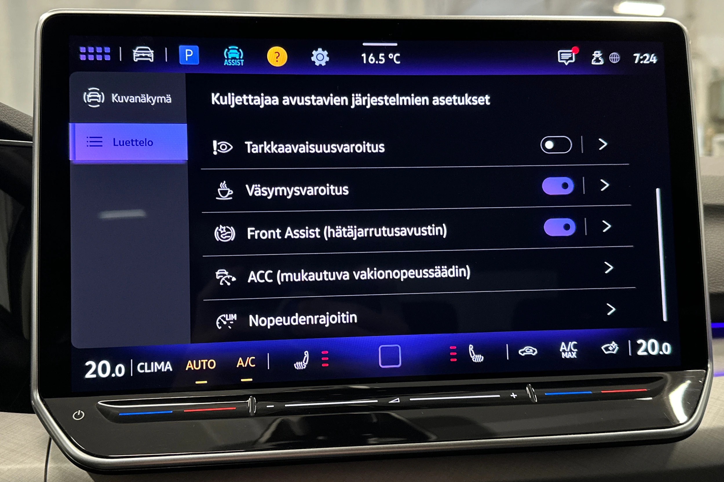 sininen Volkswagen Golf 2025 kuva 24.