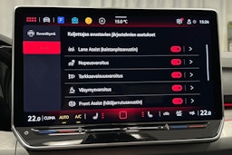 valkoinen Volkswagen Golf 2025 kuva 23.