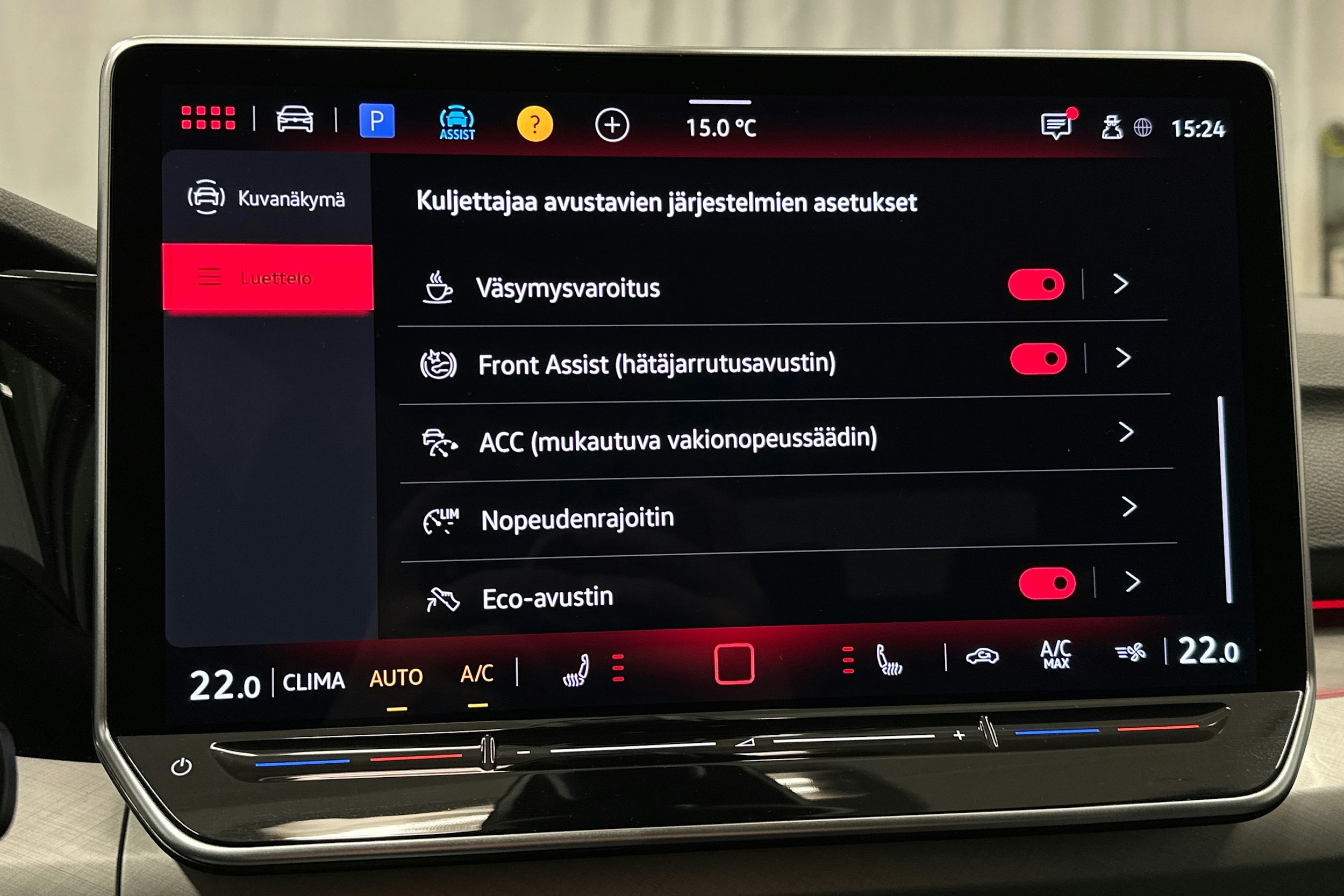 valkoinen Volkswagen Golf 2025 kuva 24.