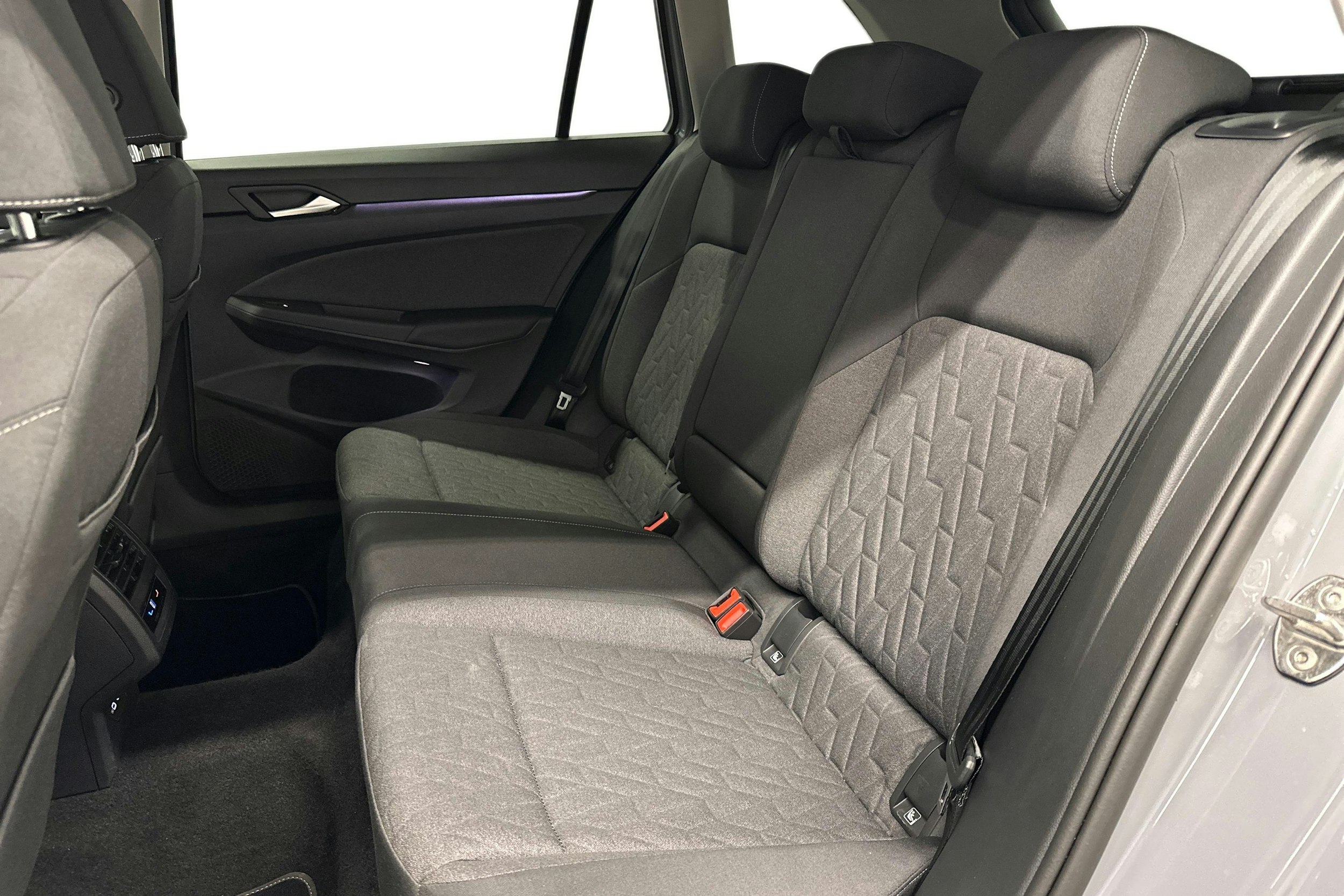 harmaa Volkswagen Golf 2025 kuva 10.