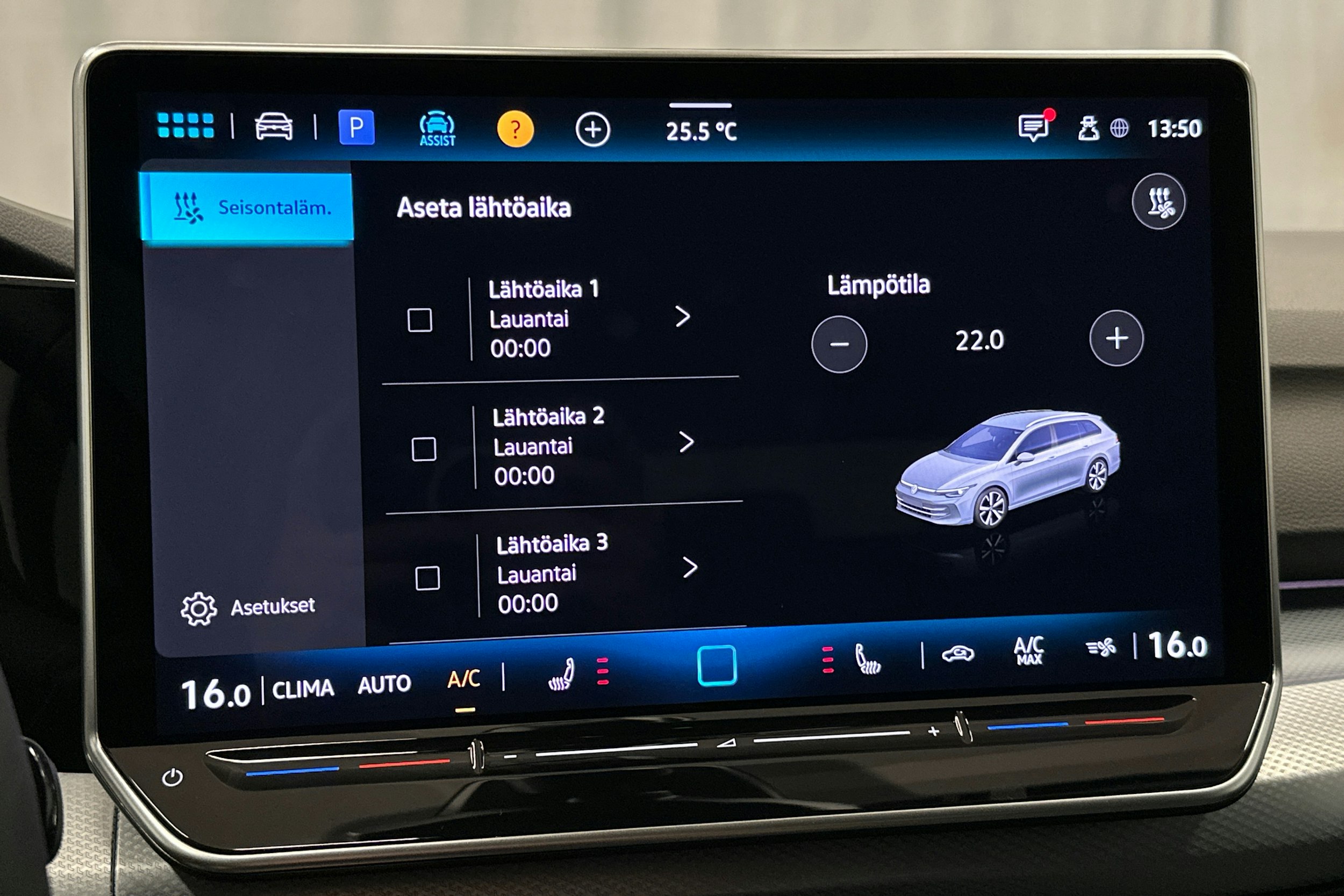 punainen Volkswagen Golf 2025 kuva 24.