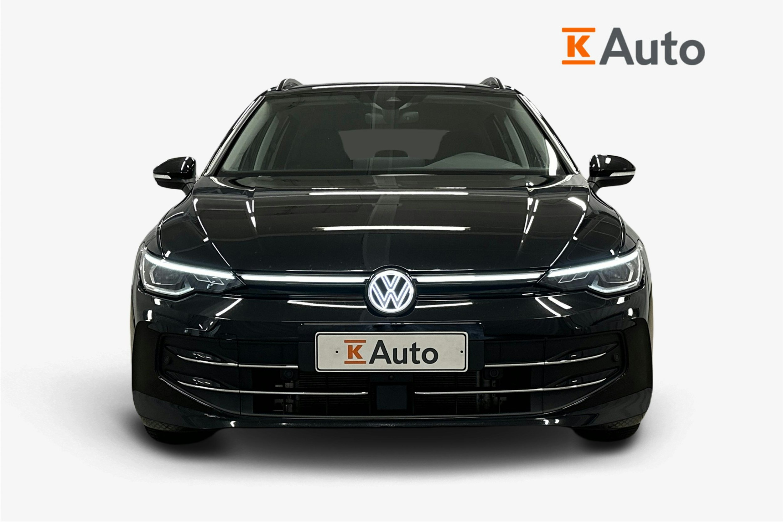 musta Volkswagen Golf 2025 kuva 5.