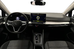 sininen Volkswagen Golf 2025 kuva 7.