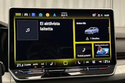 sininen Volkswagen Golf 2025 kuva 16.