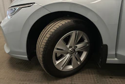 sininen Volkswagen Golf 2025 kuva 10.