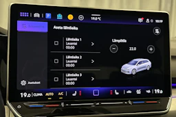 sininen Volkswagen Golf 2025 kuva 24.