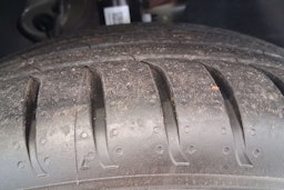 met. harmaa Volkswagen Golf 2025 kuva 10.