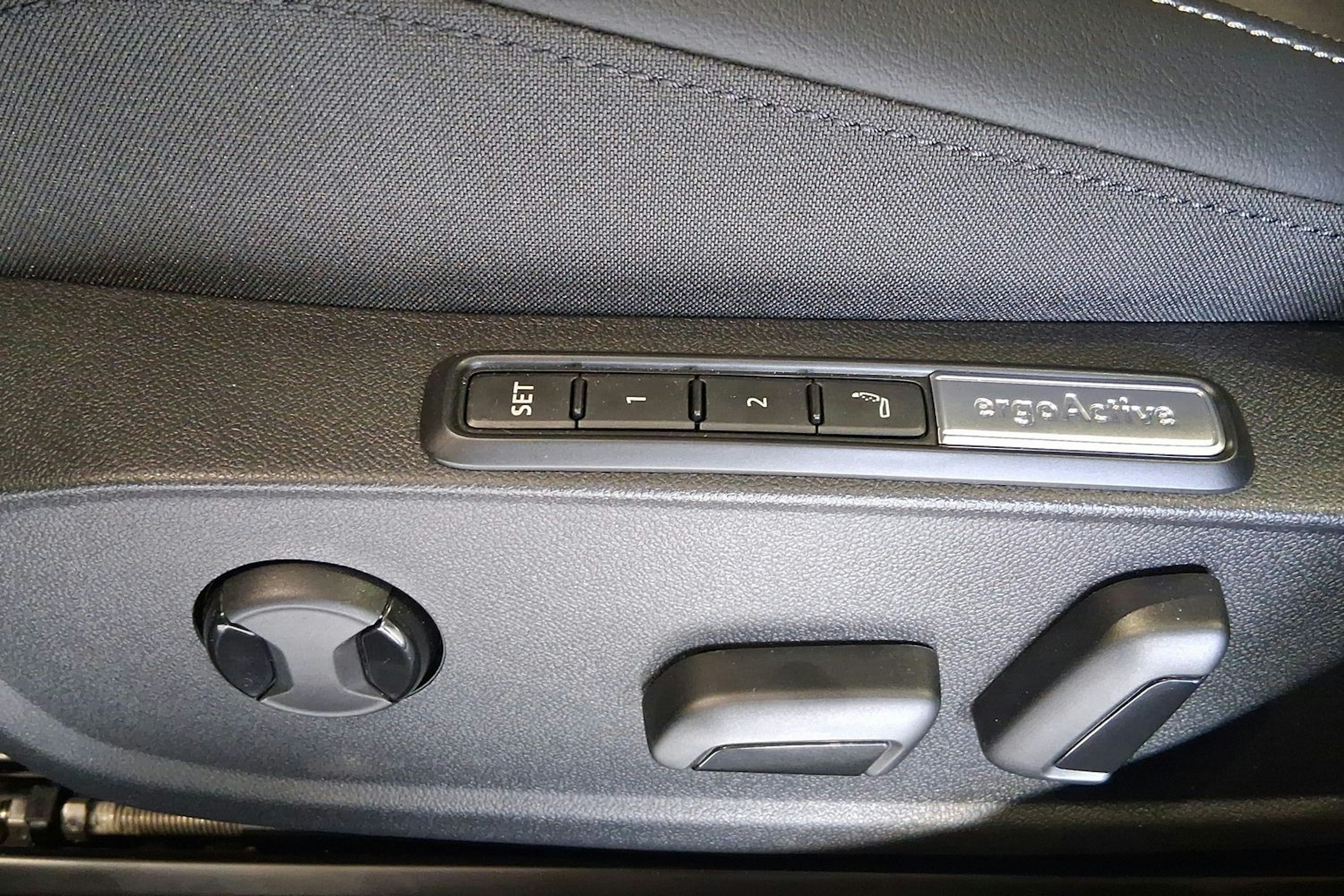 met. harmaa Volkswagen Golf 2025 kuva 15.