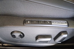 met. harmaa Volkswagen Golf 2025 kuva 15.