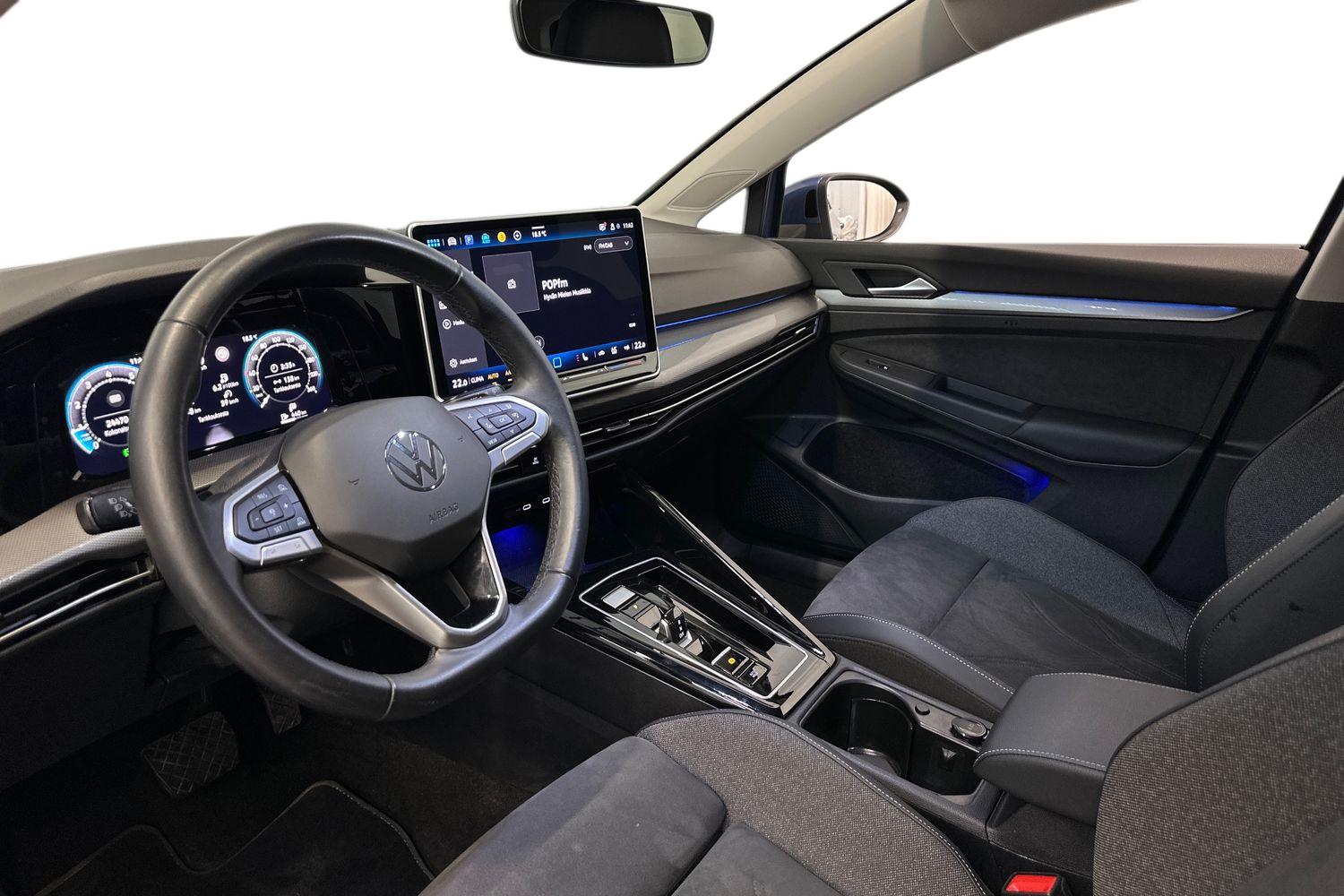 Volkswagen Golf 2025, photo 6/29