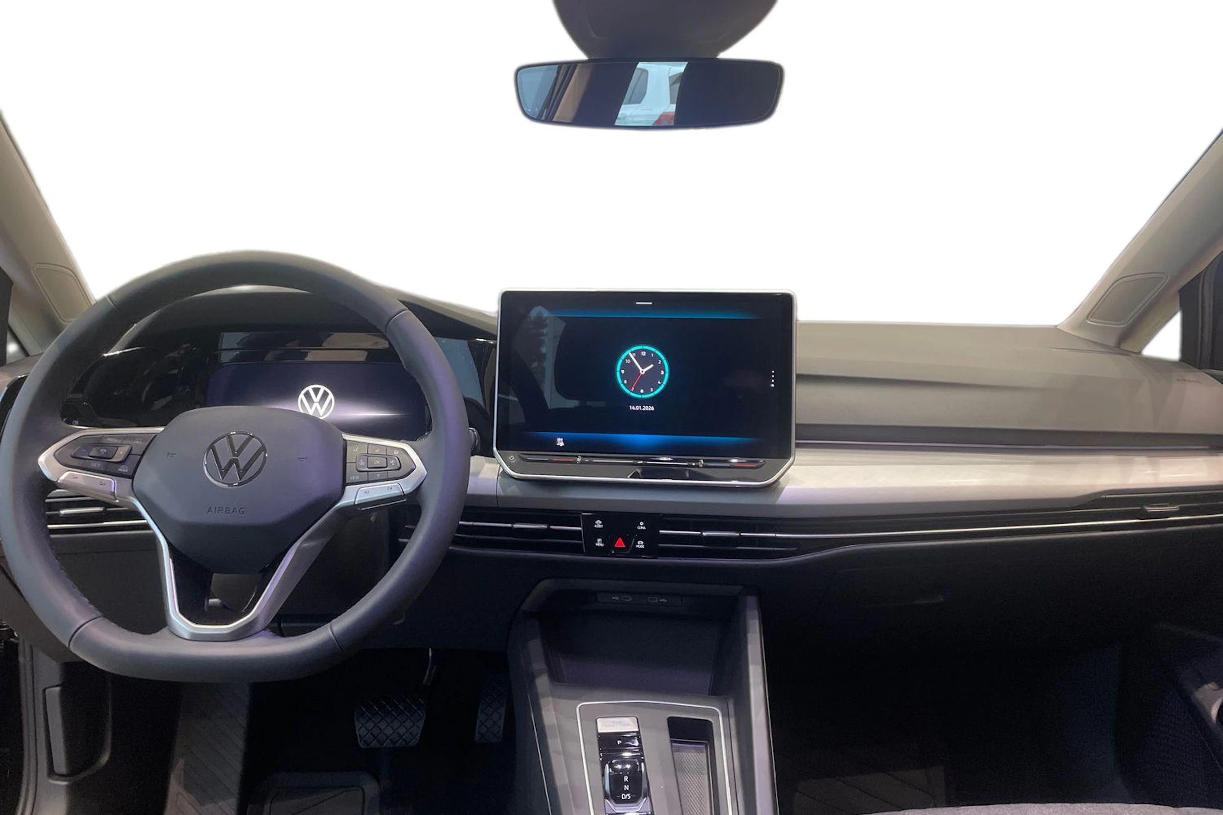 musta Volkswagen Golf 2025 kuva 7.