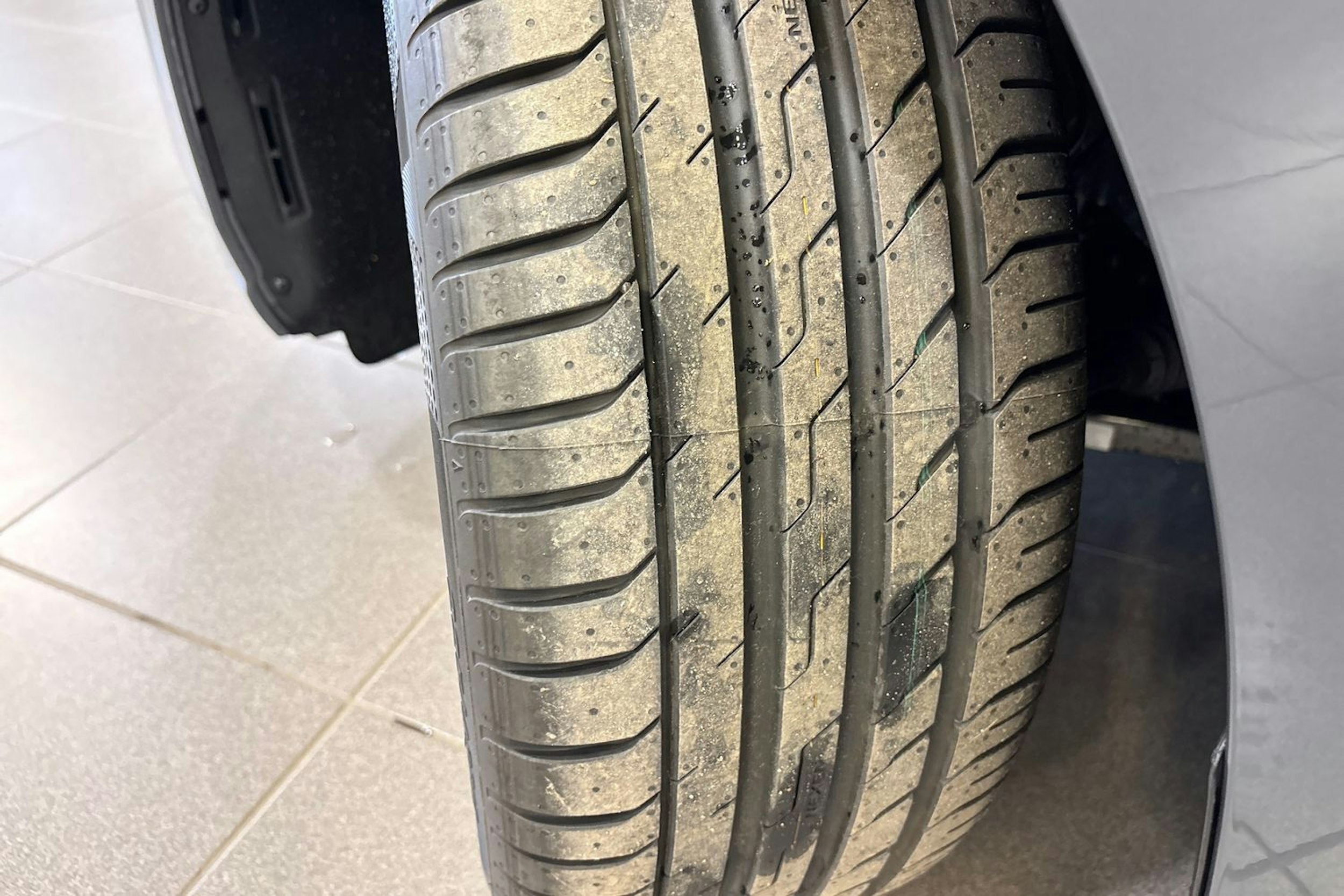 met. harmaa Volkswagen Golf 2025 kuva 19.