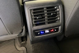 harmaa Volkswagen Golf 2025 kuva 11.