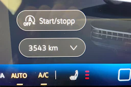 harmaa Volkswagen Golf 2025 kuva 15.