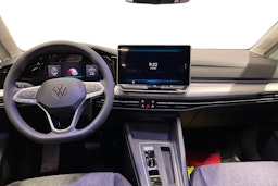 harmaa Volkswagen Golf 2025 kuva 7.