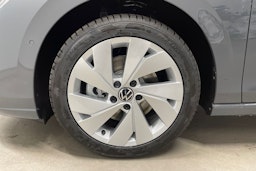 harmaa Volkswagen Golf 2025 kuva 10.